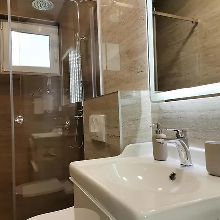 Apartament Star - Free Private Parking *