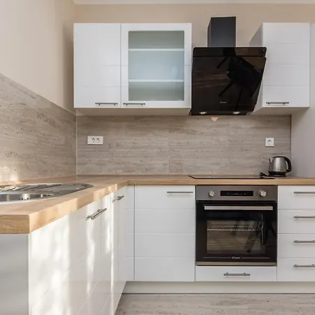 Star - Free Private Parking Apartament Zadar