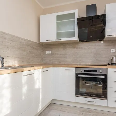 Star - Free Private Parking Apartament Zadar