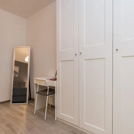 Star - Free Private Parking Apartament