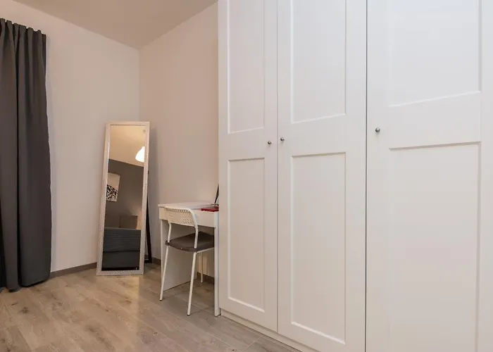 Star - Free Private Parking Daire